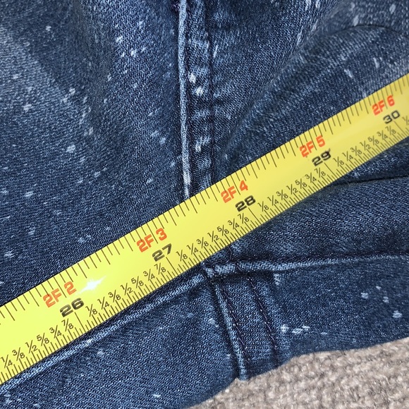 Judy Blue Jeans - Picture 8 of 8